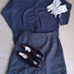 Tenue de sortie compl&egrave;te pour personnel f&eacute;minin de la Royal Air Force