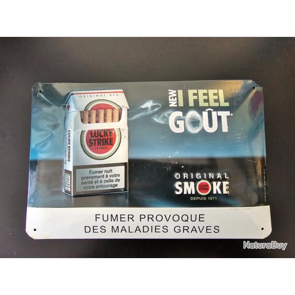 Plaque publicitaire t�le relief 3D Lucky Strike - PLV tabac r�tro