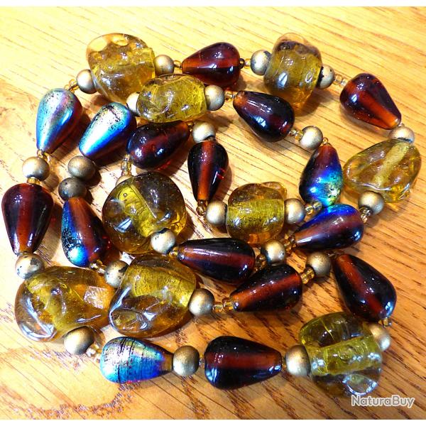 SUPERBE COLLIER VINTAGE 1915//1935// EN PIERRES ET PERLES FANTAISIES AVEC NUANCES D'AMBRE ET D'OPALE
