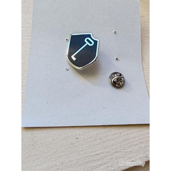 INSIGNE METAL PREMI�RE DIVISION "CL�"