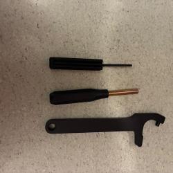 Outils de d&eacute;montage pour Glock
