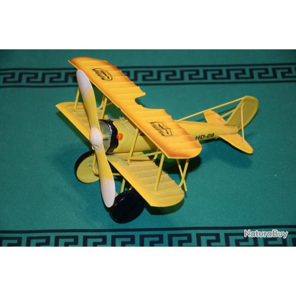 Avion Biplan Jaune