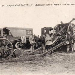 Carte postale ancienne - Camp de Co&euml;tquidan, Artillerie port&eacute;e -N&deg;8977