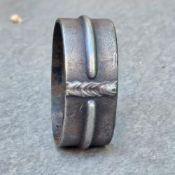 Grenadi&egrave;re pour Mauser 98k num&eacute;ro 5808 , t&ocirc;le fin de guerre ( ref O 1026 )