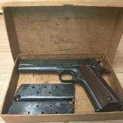 Exceptionnel Pistolet Remington Rand 1911 A1 (1944) - Origine R&eacute;sistance Bretagne (Finist&egrave;re)