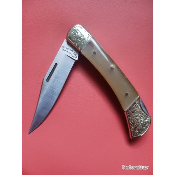 Couteau CROWNING �quivalent BUCK 112