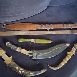 Lot de collection : &Eacute;p&eacute;e traditionnelle, Kukri, poignards et couteaux r&eacute;gionaux / orientaux anciens