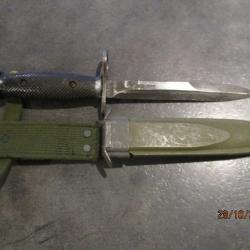 Ba&iuml;onnette US M7 Colt avec fourreau USM8A1, TBE