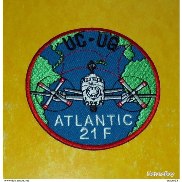TISSU PATCH :   UC-UG ATLANTIC 21 F   , DIAMETRE 9 CM , BON ETAT VOIR PHOTOS . POUR TOUT RENSEIGNEME