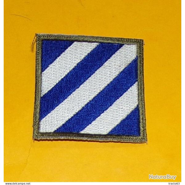 TISSU PATCH : 3� DIVISION D'INFANTERIE U.S  , LONGUEUR  5 CM , BON ETAT VOIR PHOTO .