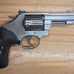 Revolver Smith et Wesson 67-5 4" calibre 38 Special +P tr&egrave;s bon &eacute;tat