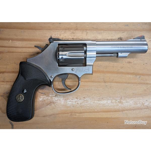 Revolver Smith et Wesson 67-5 4" calibre 38 Special +P tr�s bon �tat