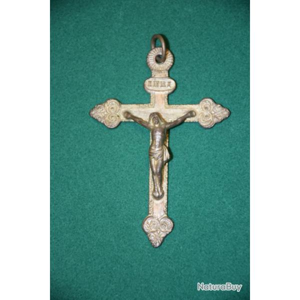 Crucifix Ancien 10