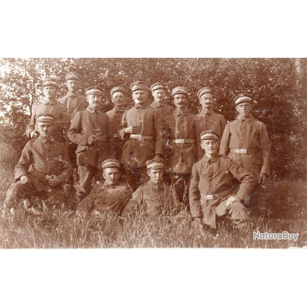 Carte postale ancienne repr�sentant un groupe de soldats allemands -N�8978