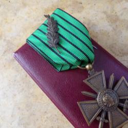 Croix guerre Etat Fran&ccedil;ais Vichy 1939 1940 palme  39 40 deuxi&egrave;me guerre ww2 bataille France + boite
