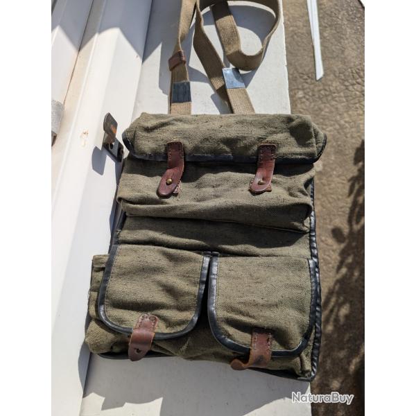 Sacoche porte chargeur pour zastava m76 en tr�s bon �tat