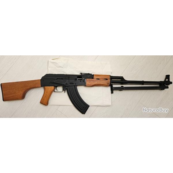 Lot de deux r�plique airsoft aeg, RPK-74 aeg blowback de marque kalashnikov et Famas aeg cybergun