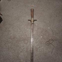 Ancienne dague de v&eacute;nerie