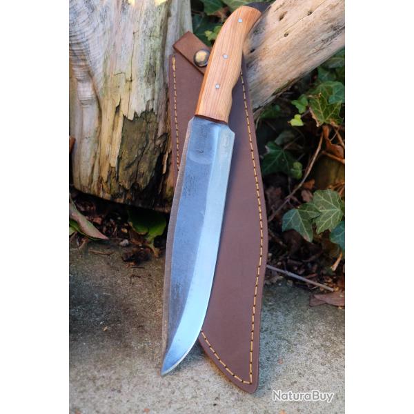 Couteau de Gaucho Argentin Bowie Lame Acier Carbone 1075 Etui Cuir Manche Bois Olivier F Artisanale