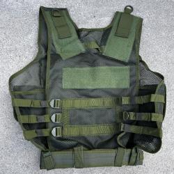 Lot de 7 gilets tactiques neufs paintball airsoft (3 noirs + 4 verts kaki)