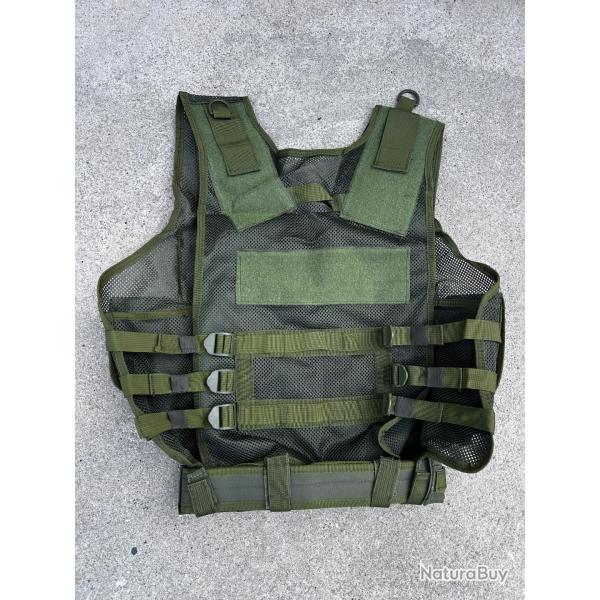 Lot de 7 gilets tactiques neufs paintball airsoft (3 noirs + 4 verts kaki)