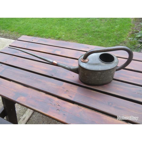 Ancien Arrosoir en zinc galvanis� et cuivre � long bec, mod�le "Mouss" 5 litres environs-FRANCE(XX�)