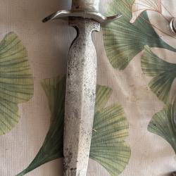 Lot de 2 dagues anciennes artisanales - Vengeur 1870 & Commando &eacute;toile - WW2 / Indochine