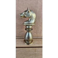 Tire-bouchon vintage en laiton cavalier d'&eacute;checs - t&ecirc;te de cheval avec fourreau