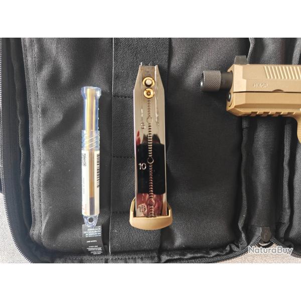 Cybergun FNx45, canon de pr�cision + joint hup-up et Red dot r�plique Trijicon